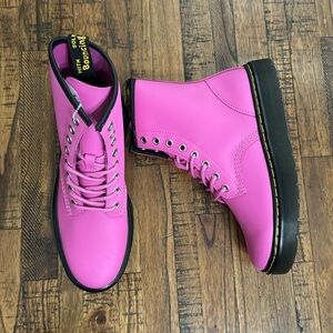 DR. MARTENS ZAVALA THRIFT PINK COMBAT BOOTS US 7 NEW WITH TAGS!